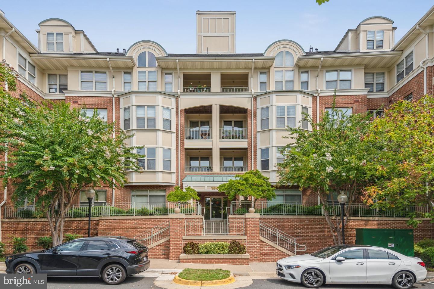 1860 STRATFORD PARK PL #410, RESTON, Virginia 20190, 2 Bedrooms Bedrooms, ,2 BathroomsBathrooms,Residential,For sale,1860 STRATFORD PARK PL #410,VAFX2201926 MLS # VAFX2201926