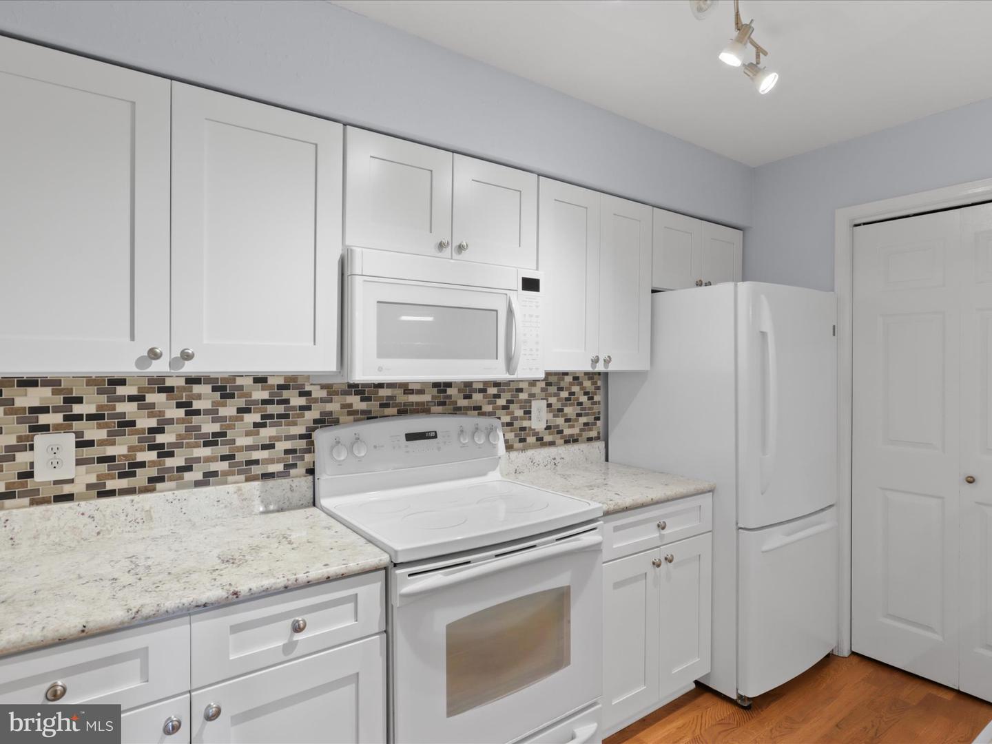 3305 WYNDHAM CIR #149, ALEXANDRIA, Virginia 22302, 1 Bedroom Bedrooms, ,1 BathroomBathrooms,Residential,For sale,3305 WYNDHAM CIR #149,VAAX2038050 MLS # VAAX2038050