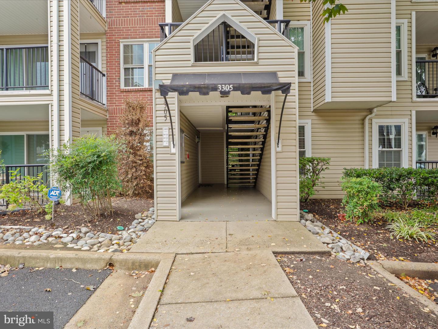 3305 WYNDHAM CIR #149, ALEXANDRIA, Virginia 22302, 1 Bedroom Bedrooms, ,1 BathroomBathrooms,Residential,For sale,3305 WYNDHAM CIR #149,VAAX2038050 MLS # VAAX2038050