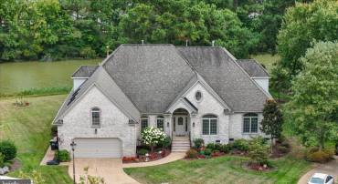 100 FAIRWAY LN, YORKTOWN, Virginia 23693, 6 Bedrooms Bedrooms, ,4 BathroomsBathrooms,Residential,For sale,100 FAIRWAY LN,VAYV2000082 MLS # VAYV2000082