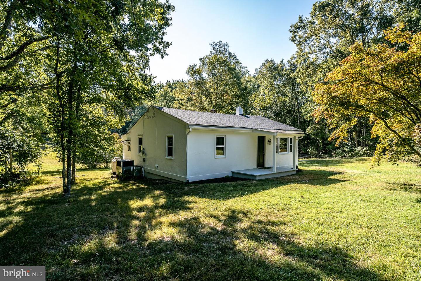 1055 HACKTOWN RD, KESWICK, Virginia 22947, 3 Bedrooms Bedrooms, ,2 BathroomsBathrooms,Residential,For sale,1055 HACKTOWN RD,VAAB2000746 MLS # VAAB2000746