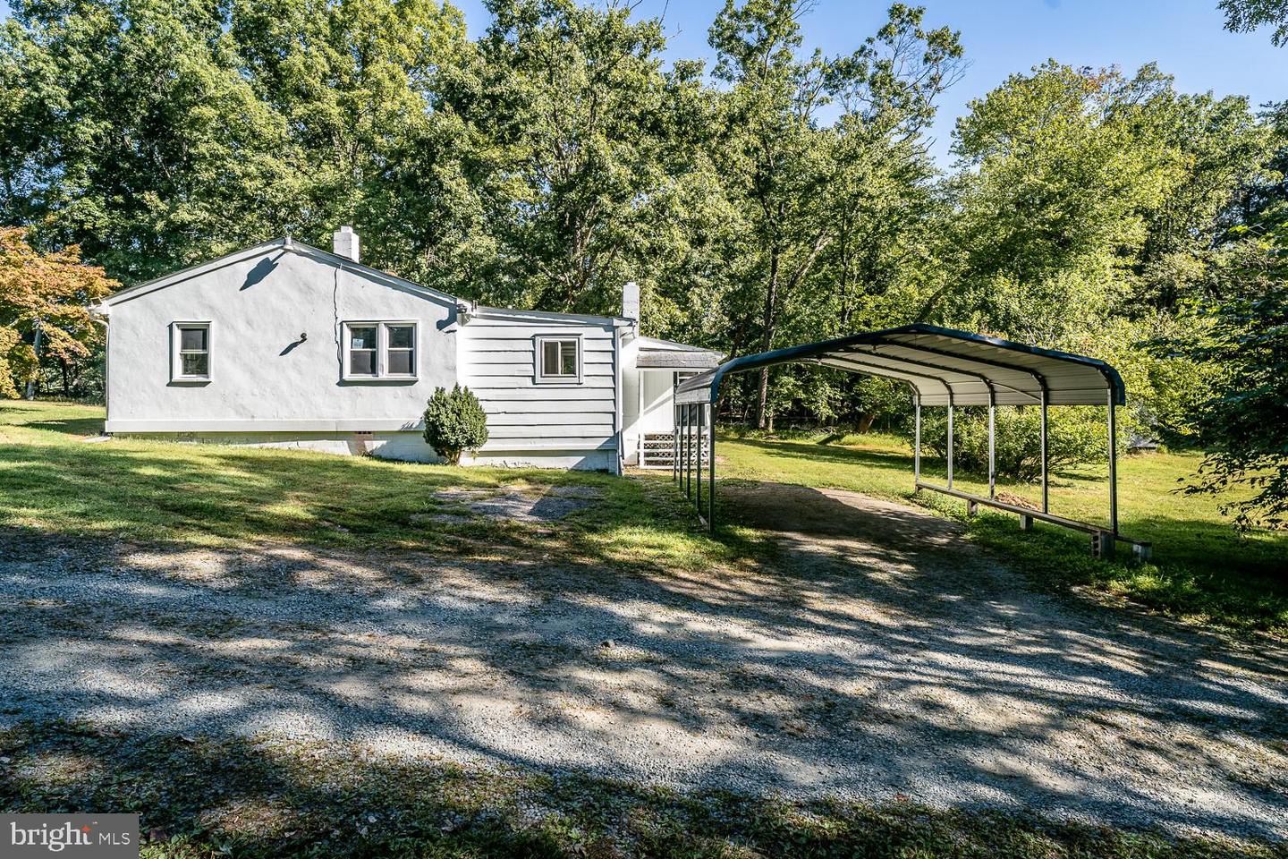 1055 HACKTOWN RD, KESWICK, Virginia 22947, 3 Bedrooms Bedrooms, ,2 BathroomsBathrooms,Residential,For sale,1055 HACKTOWN RD,VAAB2000746 MLS # VAAB2000746