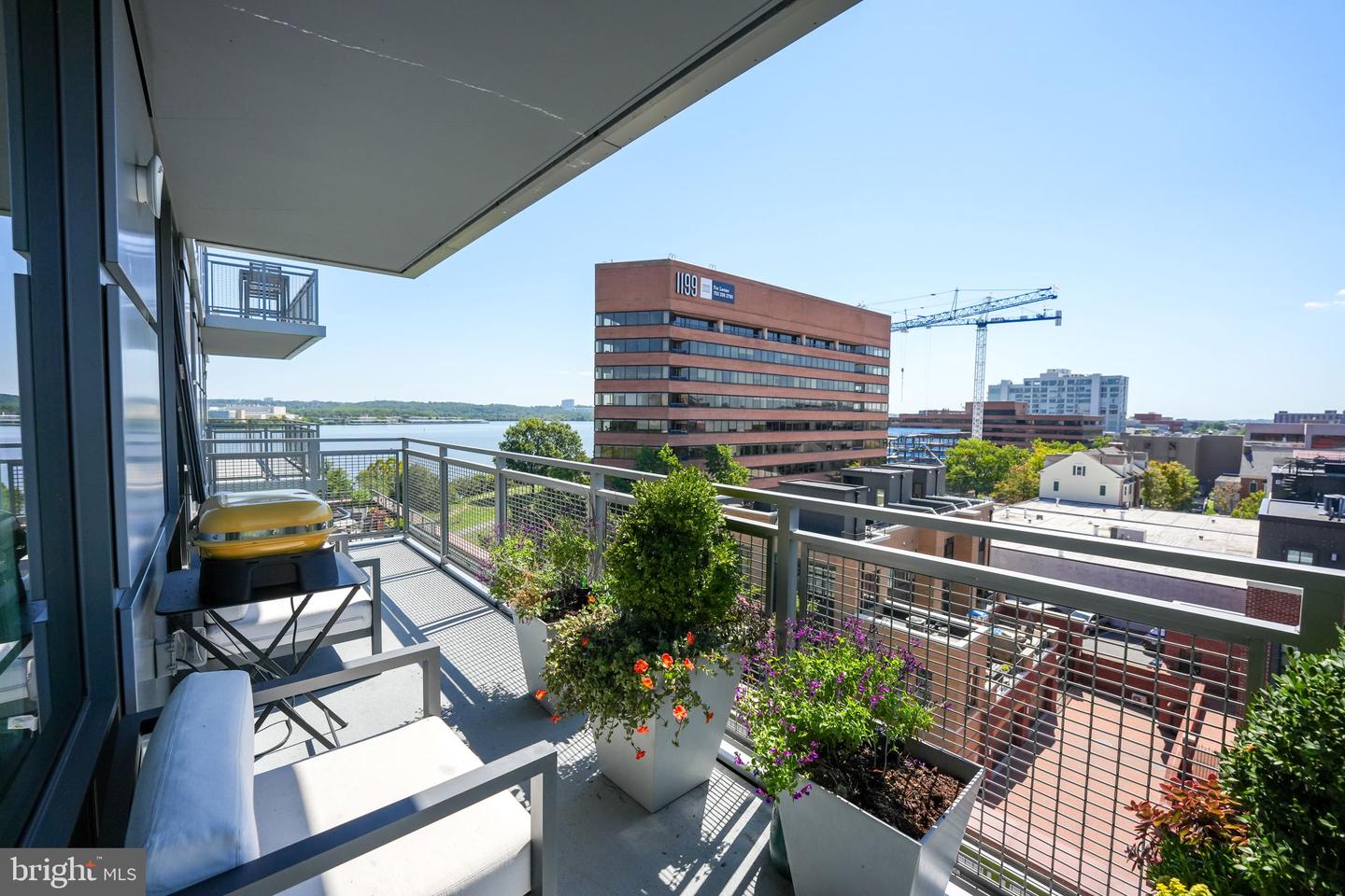 1201 N ROYAL ST #601, ALEXANDRIA, Virginia 22314, 2 Bedrooms Bedrooms, ,2 BathroomsBathrooms,Residential,For sale,1201 N ROYAL ST #601,VAAX2038170 MLS # VAAX2038170