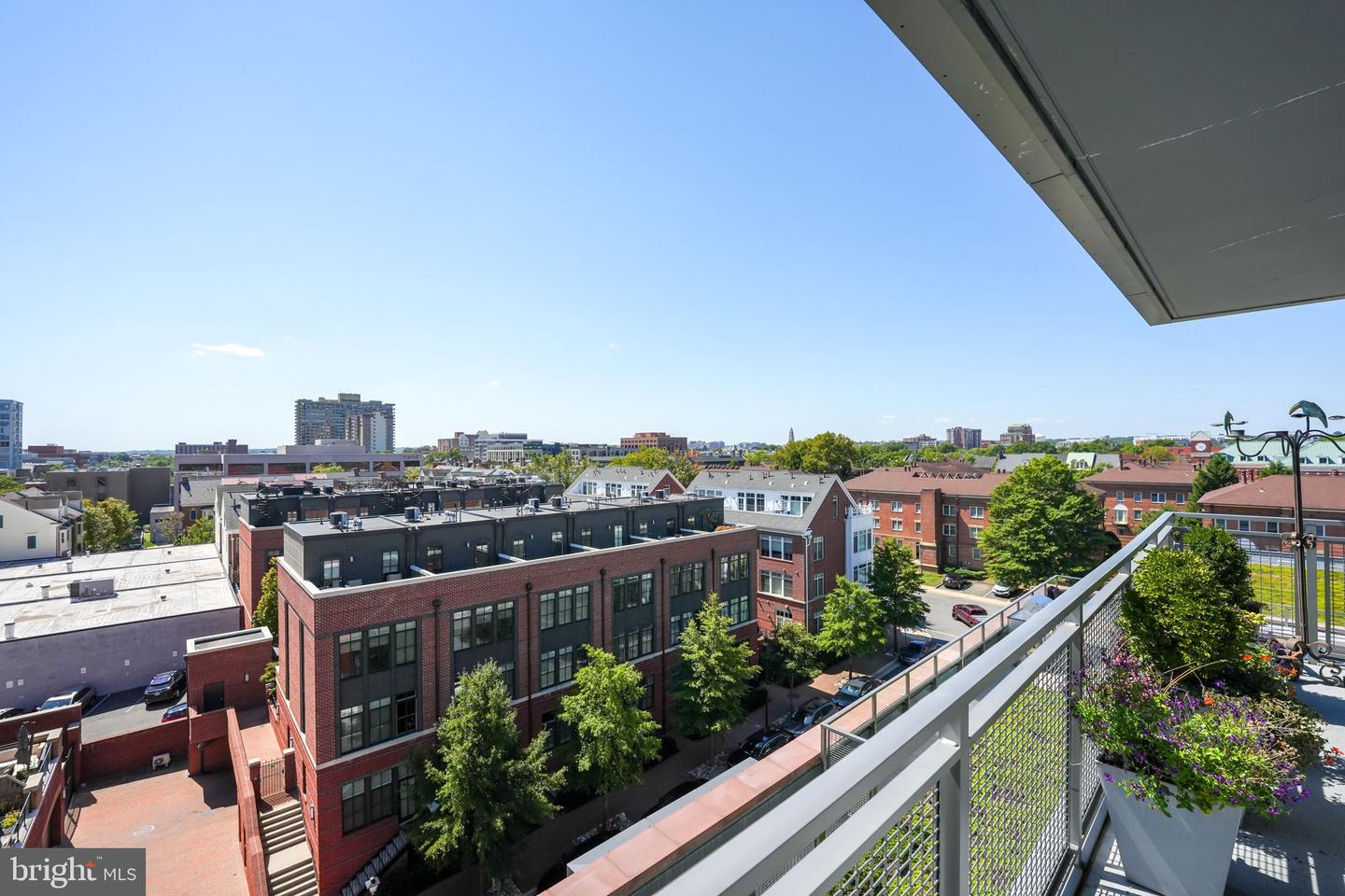 1201 N ROYAL ST #601, ALEXANDRIA, Virginia 22314, 2 Bedrooms Bedrooms, ,2 BathroomsBathrooms,Residential,For sale,1201 N ROYAL ST #601,VAAX2038170 MLS # VAAX2038170