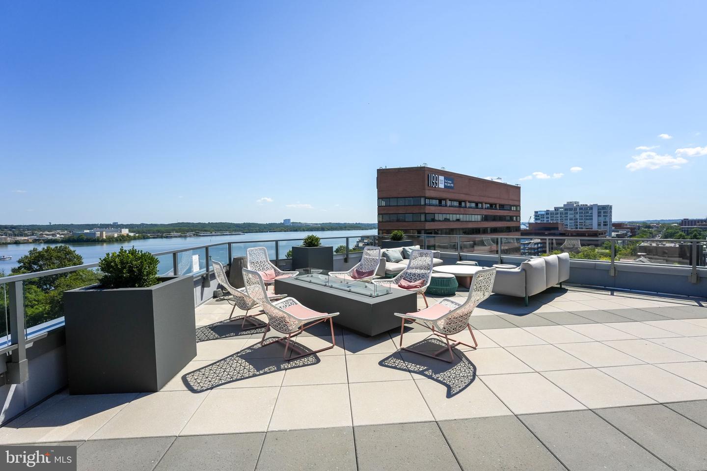 1201 N ROYAL ST #601, ALEXANDRIA, Virginia 22314, 2 Bedrooms Bedrooms, ,2 BathroomsBathrooms,Residential,For sale,1201 N ROYAL ST #601,VAAX2038170 MLS # VAAX2038170