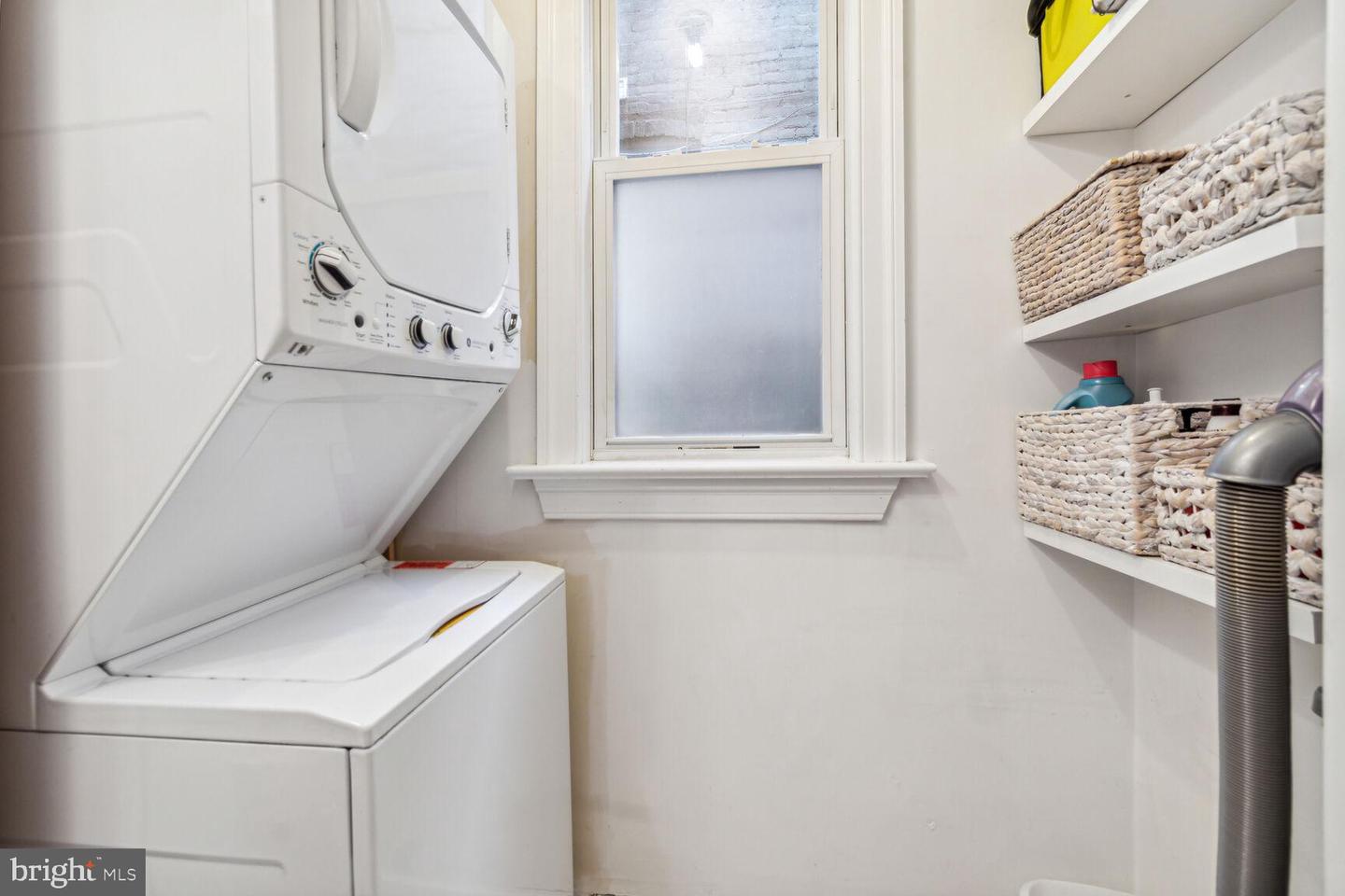 1009A I ST NE, WASHINGTON, District Of Columbia 20002, 2 Bedrooms Bedrooms, ,1 BathroomBathrooms,Residential,For sale,1009A I ST NE,DCDC2160162 MLS # DCDC2160162