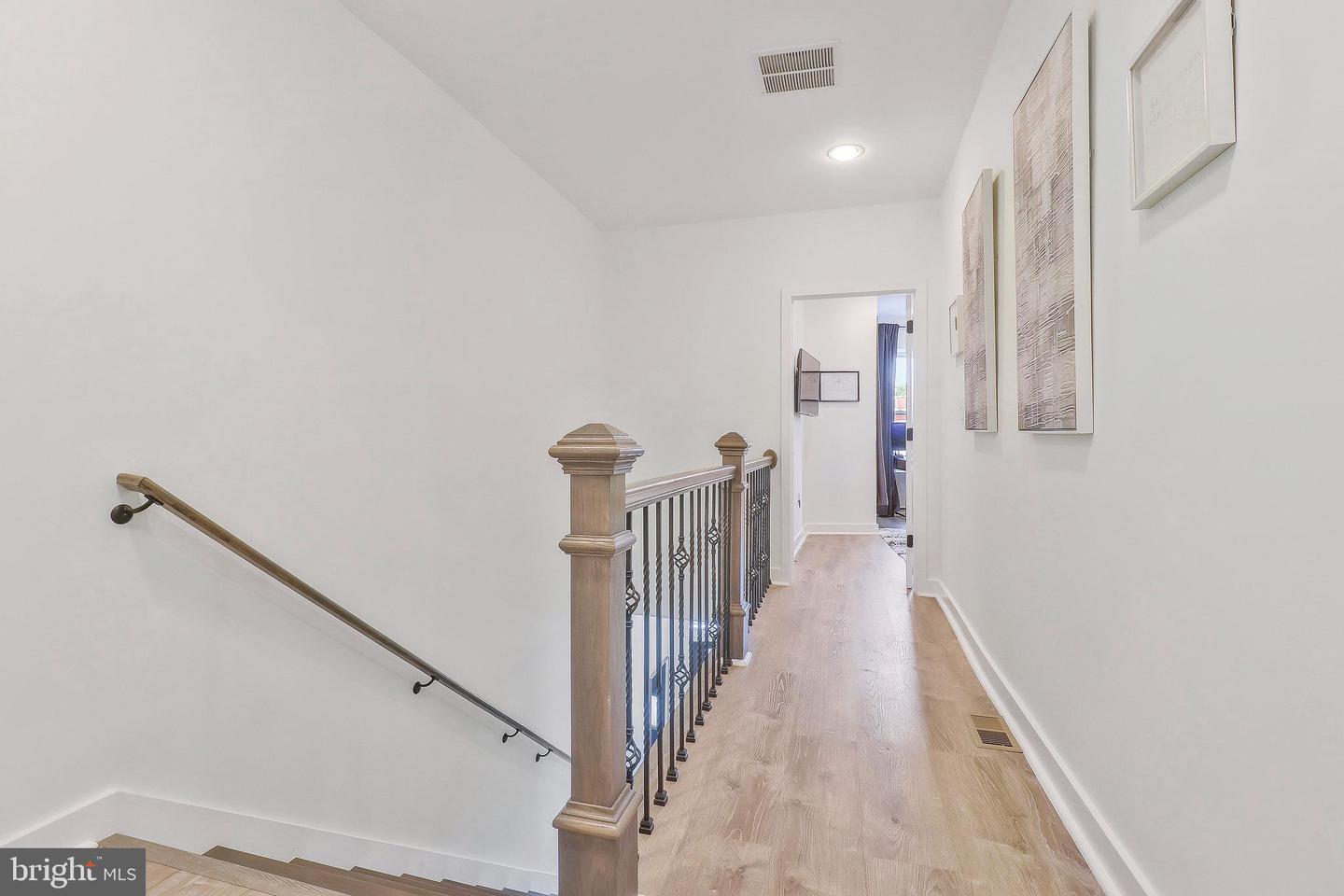 1431 NEW JERSEY AVE NW, WASHINGTON, District Of Columbia 20001, 3 Bedrooms Bedrooms, ,2 BathroomsBathrooms,Residential,For sale,1431 NEW JERSEY AVE NW,DCDC2160176 MLS # DCDC2160176