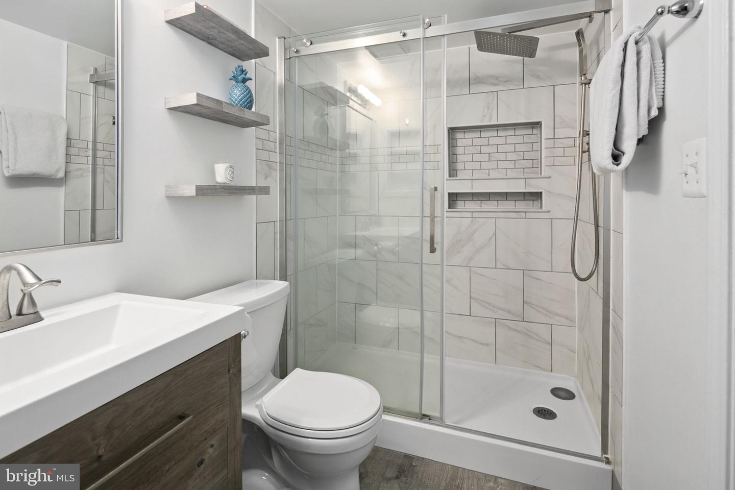 1001 N RANDOLPH ST #404, ARLINGTON, Virginia 22201, 1 Bedroom Bedrooms, ,1 BathroomBathrooms,Residential,For sale,1001 N RANDOLPH ST #404,VAAR2048808 MLS # VAAR2048808