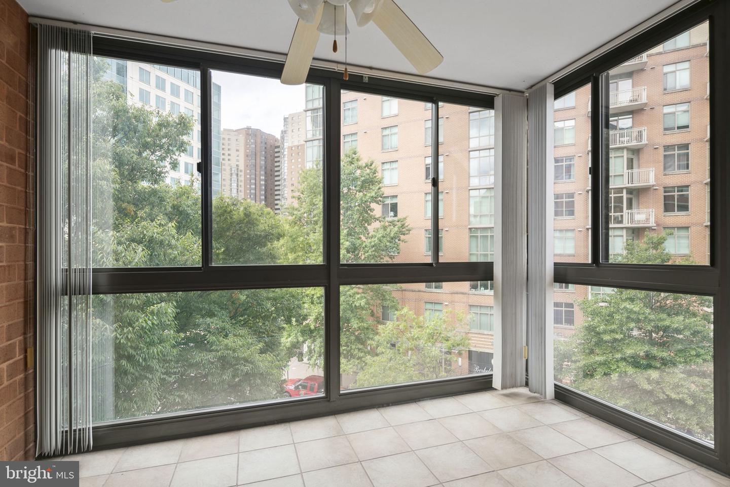 1001 N RANDOLPH ST #404, ARLINGTON, Virginia 22201, 1 Bedroom Bedrooms, ,1 BathroomBathrooms,Residential,For sale,1001 N RANDOLPH ST #404,VAAR2048808 MLS # VAAR2048808