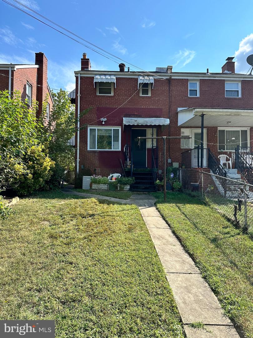 4372 DUBOIS PL SE, WASHINGTON, District Of Columbia 20019, 2 Bedrooms Bedrooms, ,1 BathroomBathrooms,Residential,For sale,4372 DUBOIS PL SE,DCDC2159982 MLS # DCDC2159982