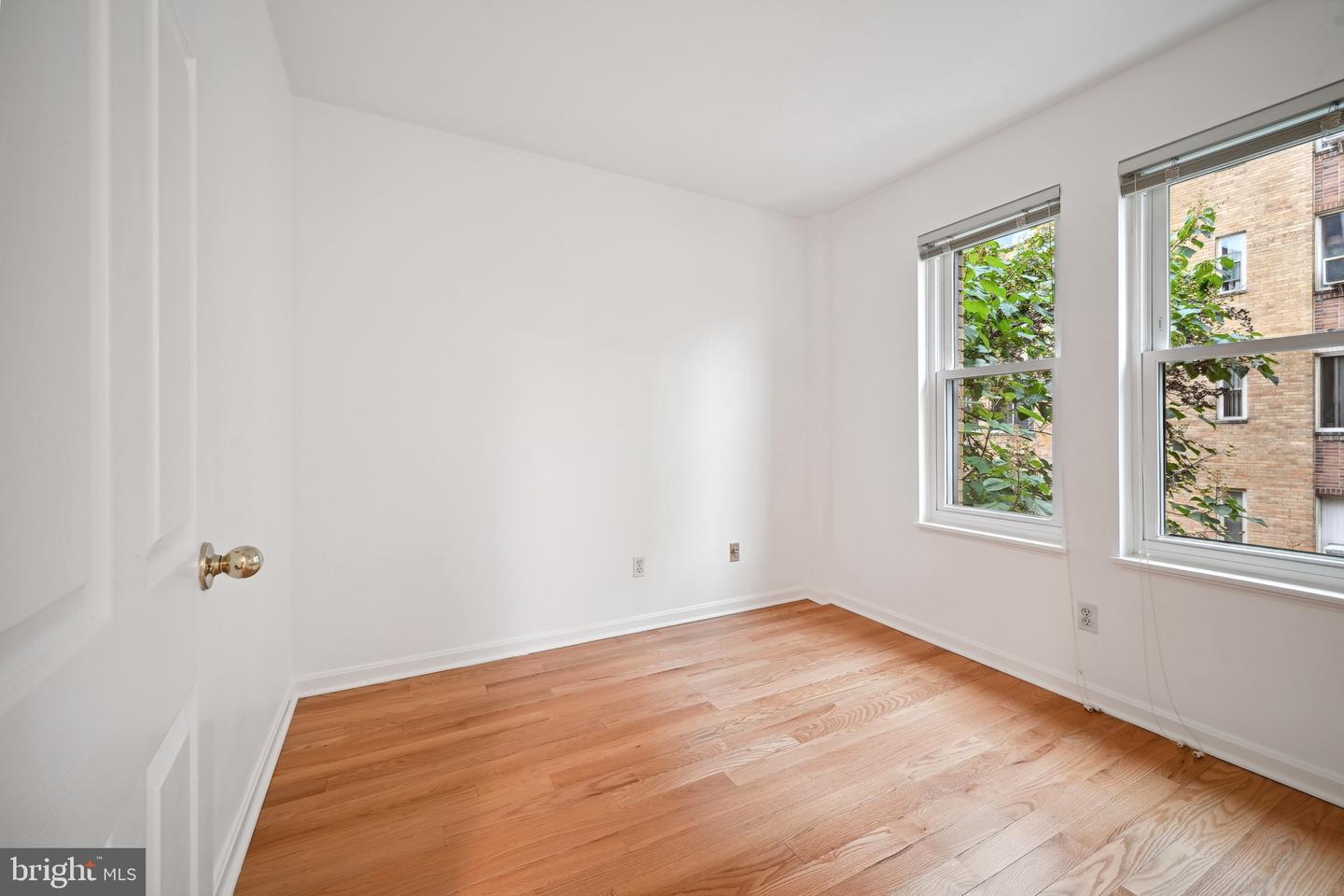 1750 HARVARD ST NW #4D, WASHINGTON, District Of Columbia 20009, 1 Bedroom Bedrooms, ,1 BathroomBathrooms,Residential,For sale,1750 HARVARD ST NW #4D,DCDC2160196 MLS # DCDC2160196