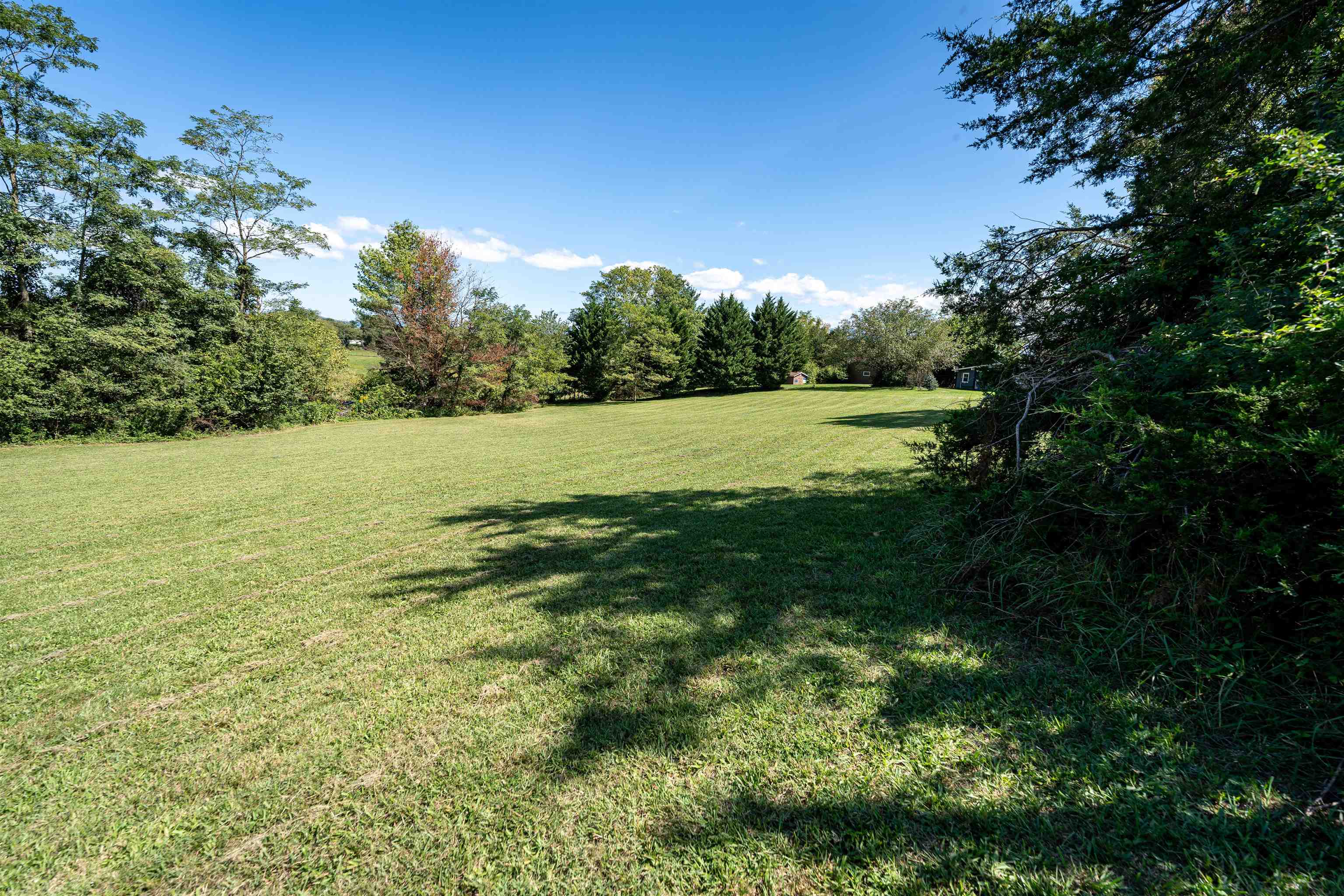 Off WOODLAND DR, LURAY, Virginia 22835, ,Land,Off WOODLAND DR,657032 MLS # 657032