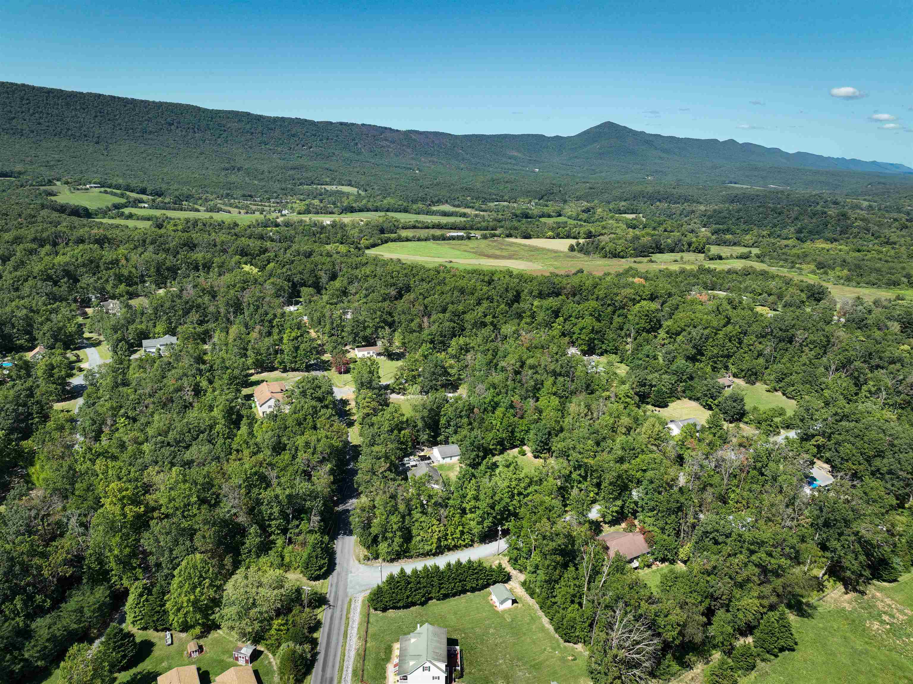 Off WOODLAND DR, LURAY, Virginia 22835, ,Land,Off WOODLAND DR,657032 MLS # 657032