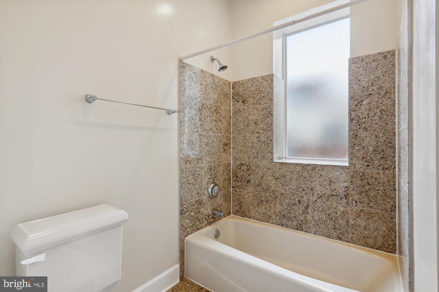 1324 EUCLID ST NW #404, WASHINGTON, District Of Columbia 20009, 2 Bedrooms Bedrooms, ,2 BathroomsBathrooms,Residential,For sale,1324 EUCLID ST NW #404,DCDC2136252 MLS # DCDC2136252