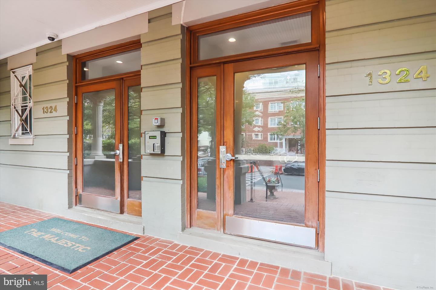 1324 EUCLID ST NW #404, WASHINGTON, District Of Columbia 20009, 2 Bedrooms Bedrooms, ,2 BathroomsBathrooms,Residential,For sale,1324 EUCLID ST NW #404,DCDC2136252 MLS # DCDC2136252