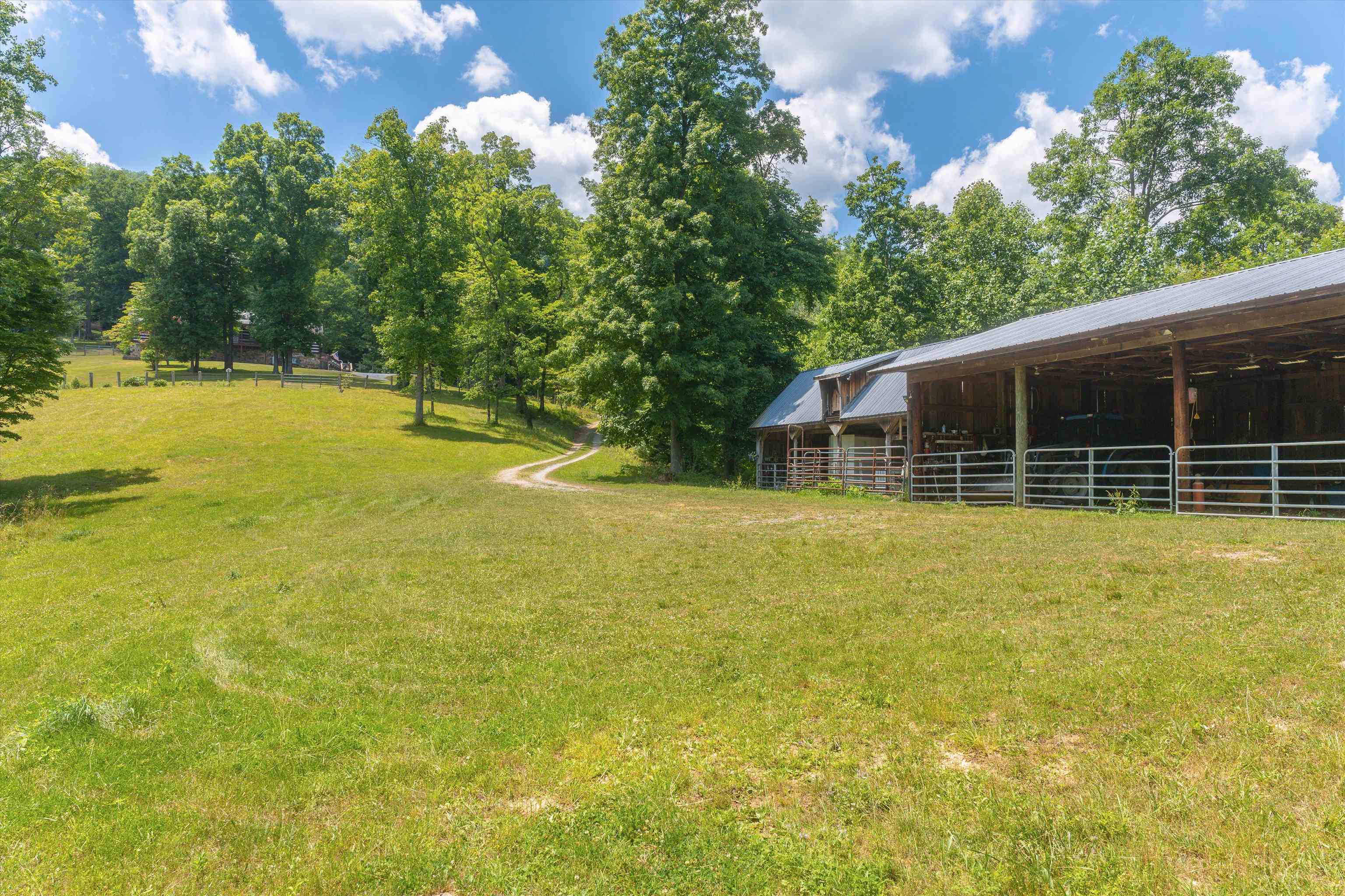 321 JACK DANIELS LN, LEXINGTON, Virginia 24450, 2 Bedrooms Bedrooms, ,1 BathroomBathrooms,Residential,321 JACK DANIELS LN,654322 MLS # 654322