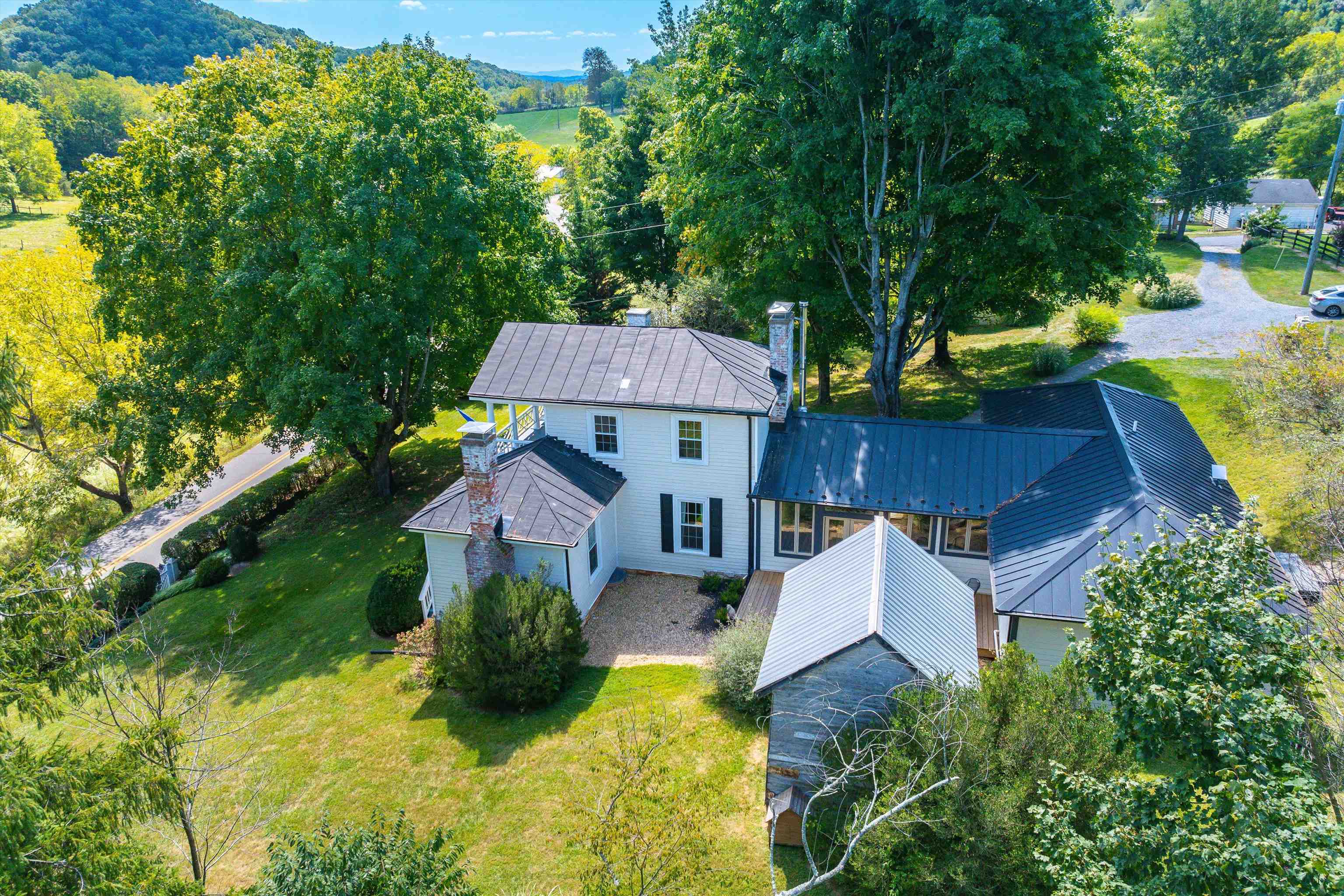 19 MT HERMON RD, MIDDLEBROOK, Virginia 24459, 4 Bedrooms Bedrooms, ,2 BathroomsBathrooms,Residential,19 MT HERMON RD,656994 MLS # 656994