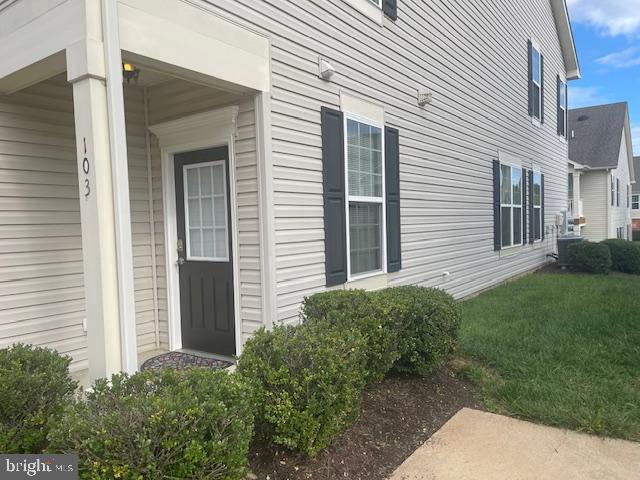 100 DANDRIDGE CT #103, STAFFORD, Virginia 22554, 2 Bedrooms Bedrooms, ,2 BathroomsBathrooms,Residential,For sale,100 DANDRIDGE CT #103,VAST2030612 MLS # VAST2030612