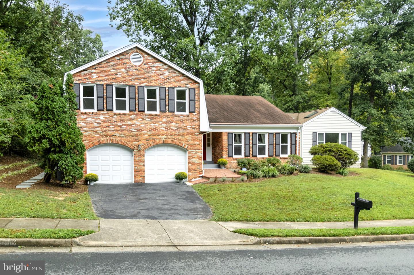 6016 WHEATON DR, BURKE, Virginia 22015, 5 Bedrooms Bedrooms, ,3 BathroomsBathrooms,Residential,For sale,6016 WHEATON DR,VAFX2195494 MLS # VAFX2195494