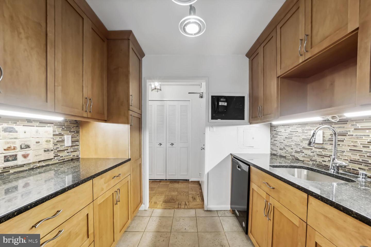 2939 VAN NESS ST NW #221, WASHINGTON, District Of Columbia 20008, 2 Bedrooms Bedrooms, ,2 BathroomsBathrooms,Residential,For sale,2939 VAN NESS ST NW #221,DCDC2154422 MLS # DCDC2154422