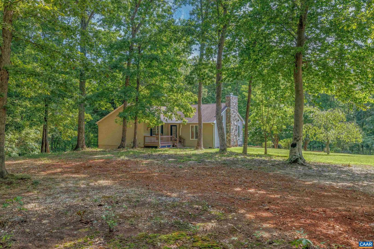 239 DOGWOOD LAKE DR, GORDONSVILLE, Virginia 22942, 3 Bedrooms Bedrooms, ,2 BathroomsBathrooms,Residential,For sale,239 DOGWOOD LAKE DR,655837 MLS # 655837