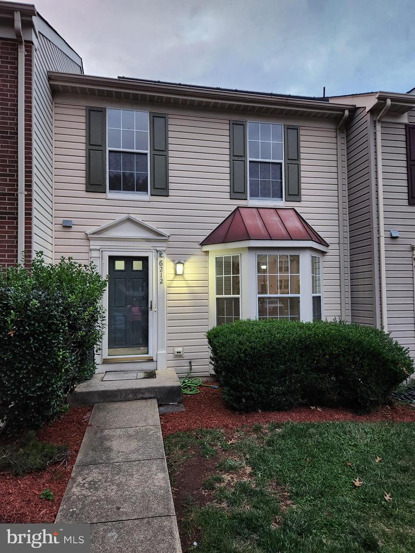 6212 BATTALION ST, CENTREVILLE, Virginia 20121, 3 Bedrooms Bedrooms, 11 Rooms Rooms,2 BathroomsBathrooms,Residential,For sale,6212 BATTALION ST,VAFX2197380 MLS # VAFX2197380