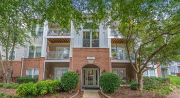 1509 N POINT DR #103, RESTON, Virginia 20194, 2 Bedrooms Bedrooms, ,2 BathroomsBathrooms,Residential,For sale,1509 N POINT DR #103,VAFX2197656 MLS # VAFX2197656