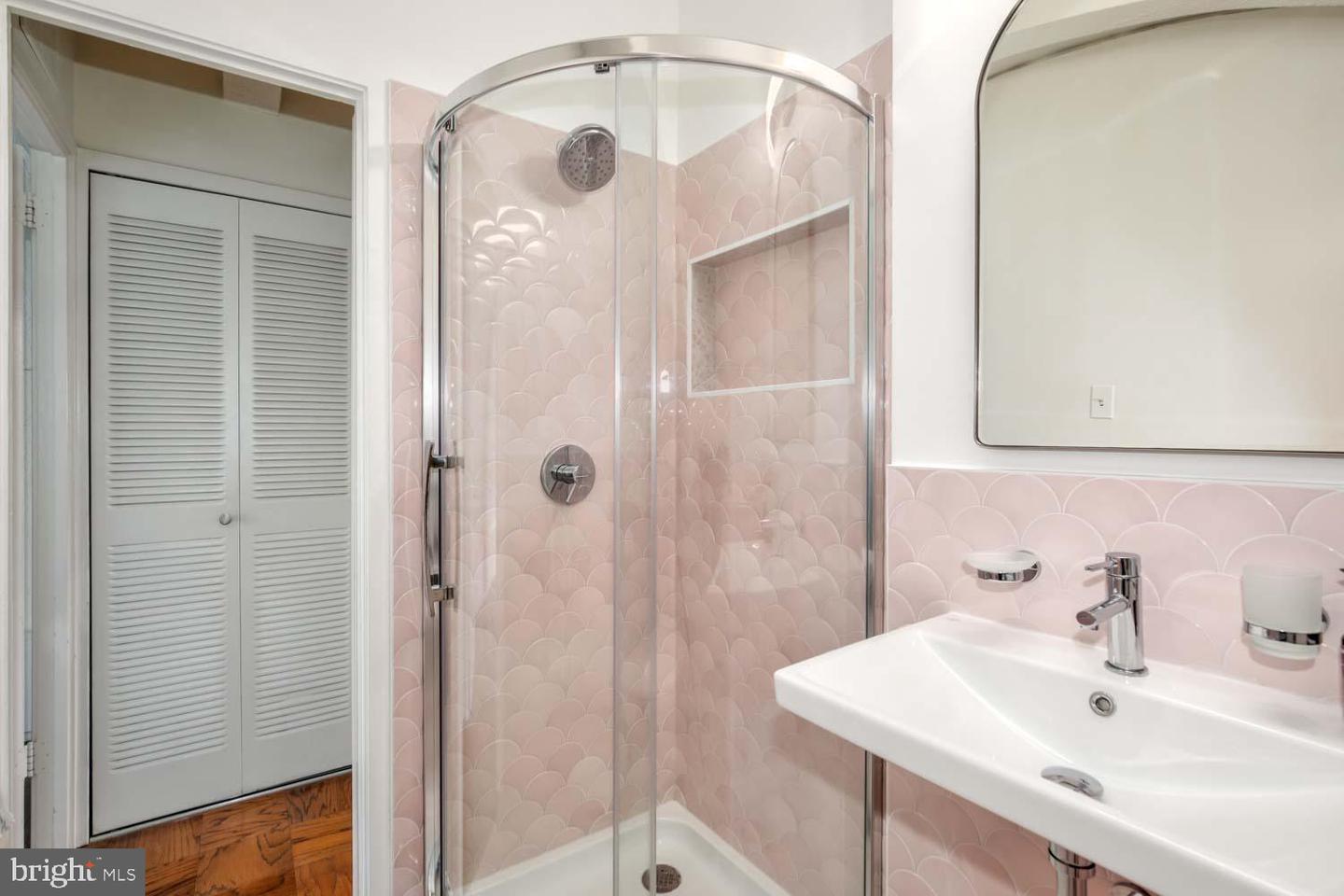 298 N ST SW #T-298, WASHINGTON, District Of Columbia 20024, 4 Bedrooms Bedrooms, ,2 BathroomsBathrooms,Residential,For sale,298 N ST SW #T-298,DCDC2155882 MLS # DCDC2155882