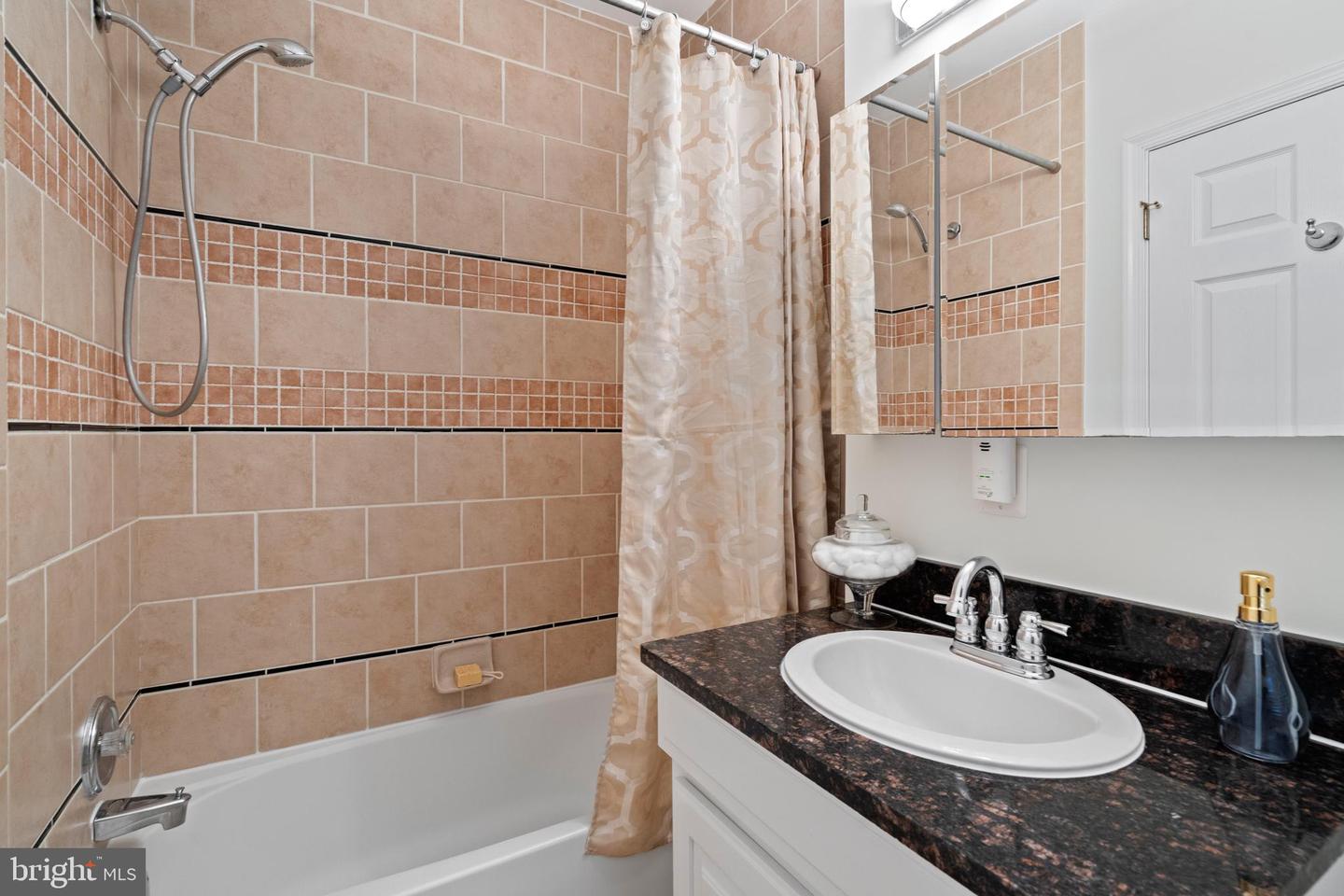 1529 VARNUM ST NW, WASHINGTON, District Of Columbia 20011, 4 Bedrooms Bedrooms, ,3 BathroomsBathrooms,Residential,For sale,1529 VARNUM ST NW,DCDC2155996 MLS # DCDC2155996