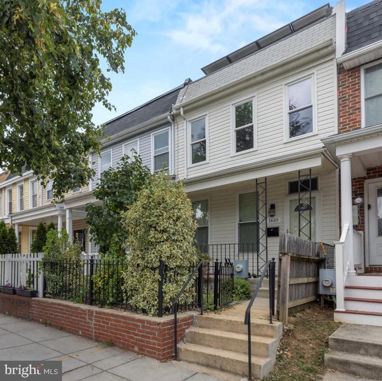 1610 MONTELLO AVE NE, WASHINGTON, District Of Columbia 20002, 3 Bedrooms Bedrooms, ,3 BathroomsBathrooms,Residential,For sale,1610 MONTELLO AVE NE,DCDC2157330 MLS # DCDC2157330