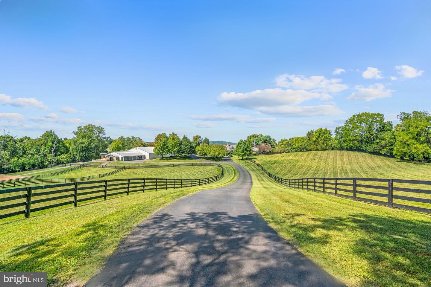 8520 CANNONBALL GATE RD, WARRENTON, Virginia 20186, 6 Bedrooms Bedrooms, ,5 BathroomsBathrooms,Residential,For sale,8520 CANNONBALL GATE RD,VAFQ2013888 MLS # VAFQ2013888