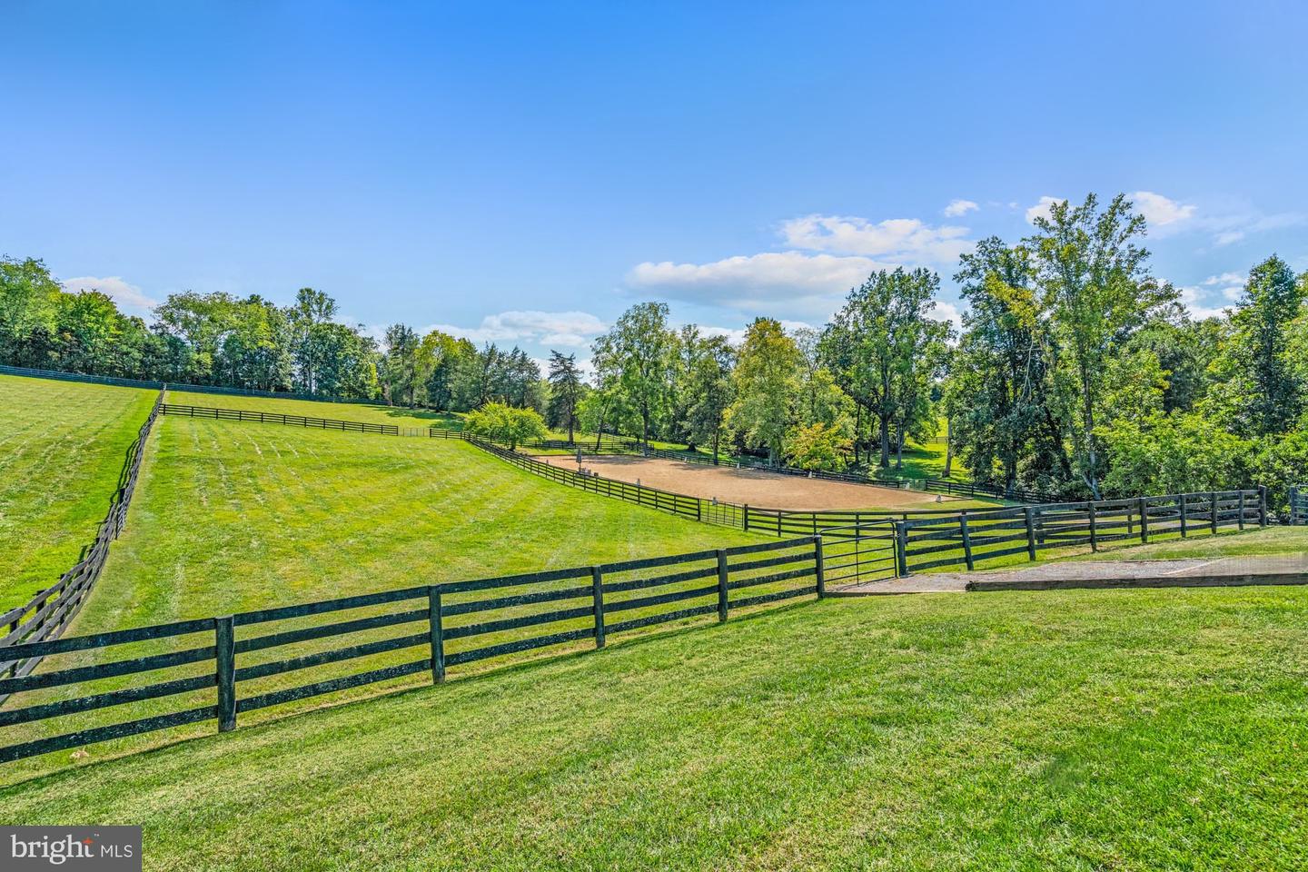 8520 CANNONBALL GATE RD, WARRENTON, Virginia 20186, 6 Bedrooms Bedrooms, ,5 BathroomsBathrooms,Residential,For sale,8520 CANNONBALL GATE RD,VAFQ2013888 MLS # VAFQ2013888