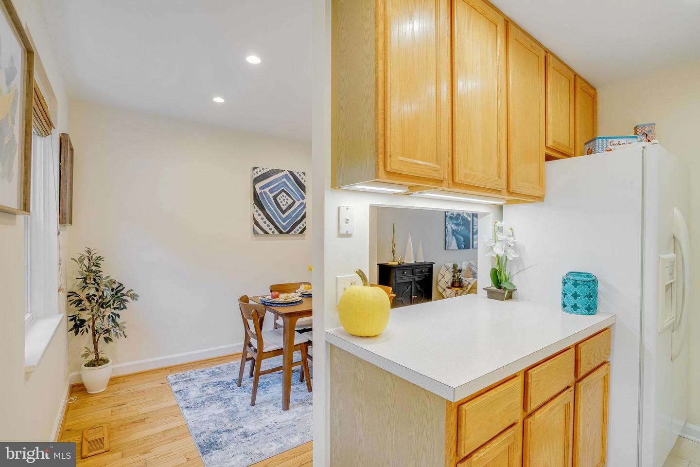 3487 S UTAH ST S, ARLINGTON, Virginia 22206, 2 Bedrooms Bedrooms, ,2 BathroomsBathrooms,Residential,For sale,3487 S UTAH ST S,VAAR2048438 MLS # VAAR2048438