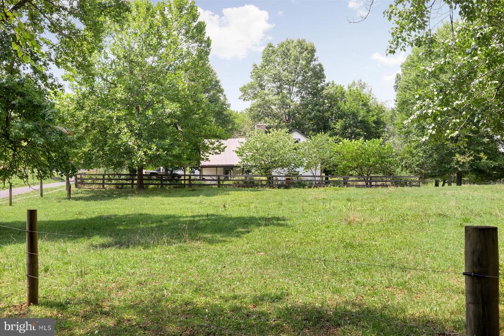 5770 KEYSER ROAD, HUME, Virginia, 3 Bedrooms Bedrooms, ,3 BathroomsBathrooms,Residential,5770 KEYSER ROAD,VAFQ2013300 MLS # VAFQ2013300