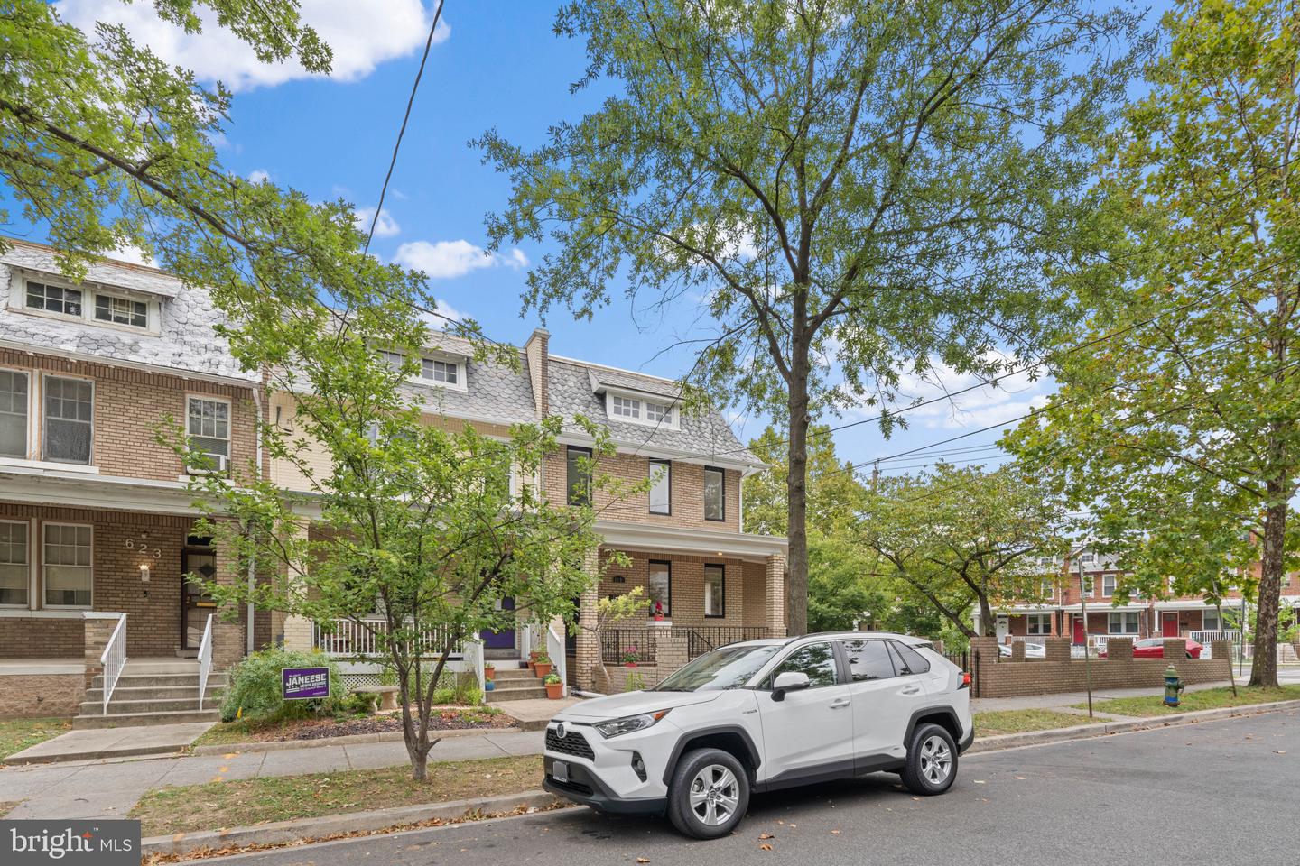 619 ALLISON ST NW, WASHINGTON, District Of Columbia 20011, 5 Bedrooms Bedrooms, ,2 BathroomsBathrooms,Residential,For sale,619 ALLISON ST NW,DCDC2159154 MLS # DCDC2159154