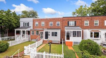 204 WESMOND DR, ALEXANDRIA, Virginia 22305, 2 Bedrooms Bedrooms, ,2 BathroomsBathrooms,Residential,For sale,204 WESMOND DR,VAAX2038036 MLS # VAAX2038036