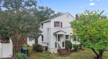 5105 11TH ST S, ARLINGTON, Virginia 22204, 2 Bedrooms Bedrooms, ,1 BathroomBathrooms,Residential,For sale,5105 11TH ST S,VAAR2048680 MLS # VAAR2048680