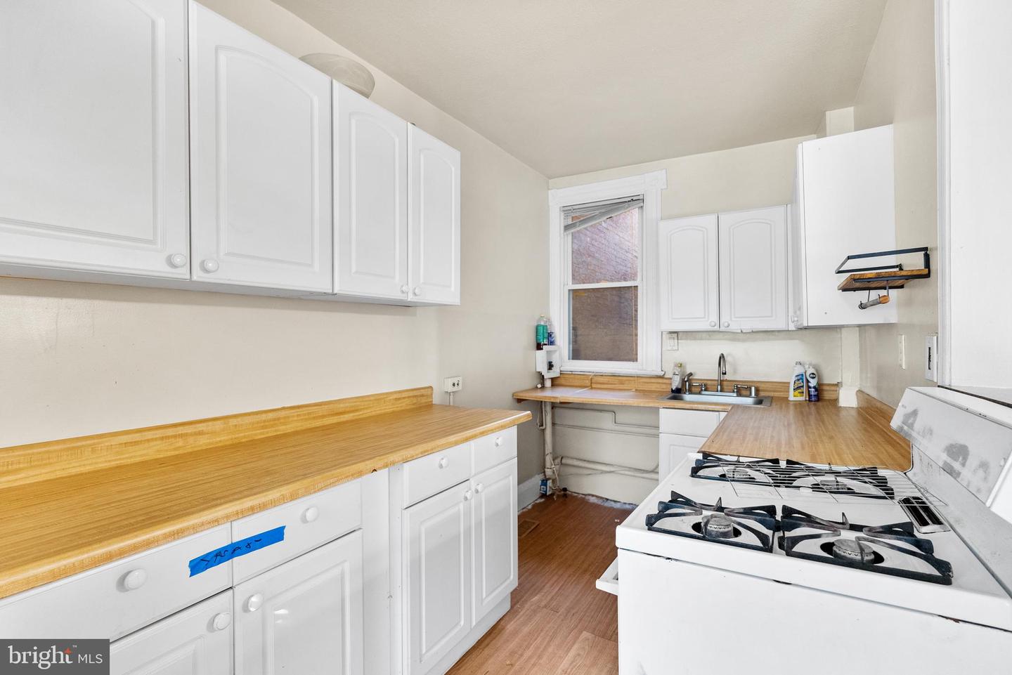 2032 N CAPITOL ST NW, WASHINGTON, District Of Columbia 20002, 9 Bedrooms Bedrooms, ,5 BathroomsBathrooms,Residential,For sale,2032 N CAPITOL ST NW,DCDC2159660 MLS # DCDC2159660