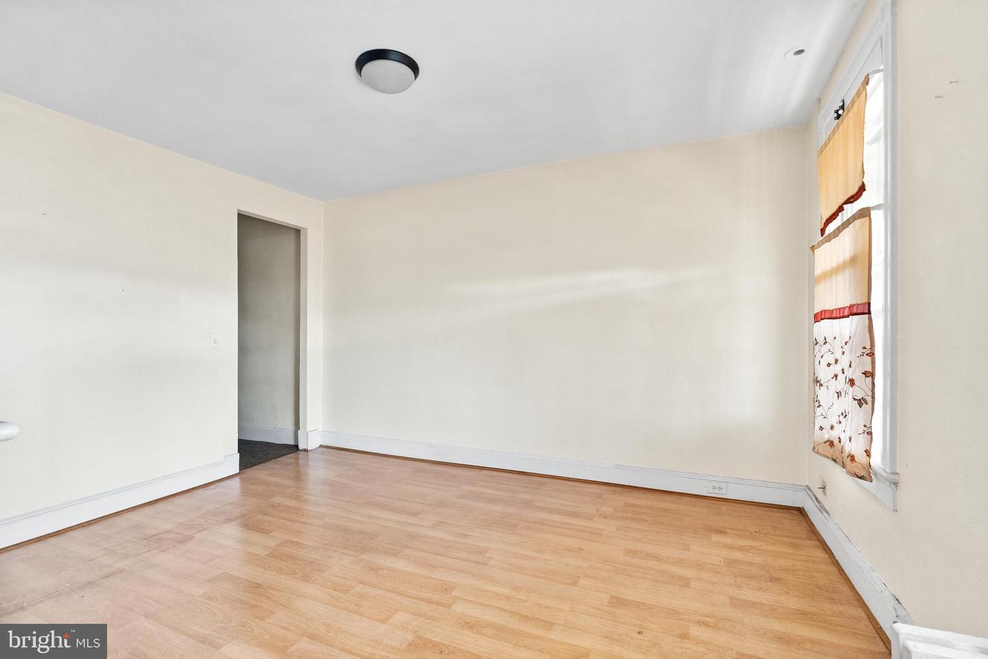 2032 N CAPITOL ST NW, WASHINGTON, District Of Columbia 20002, 9 Bedrooms Bedrooms, ,5 BathroomsBathrooms,Residential,For sale,2032 N CAPITOL ST NW,DCDC2159660 MLS # DCDC2159660