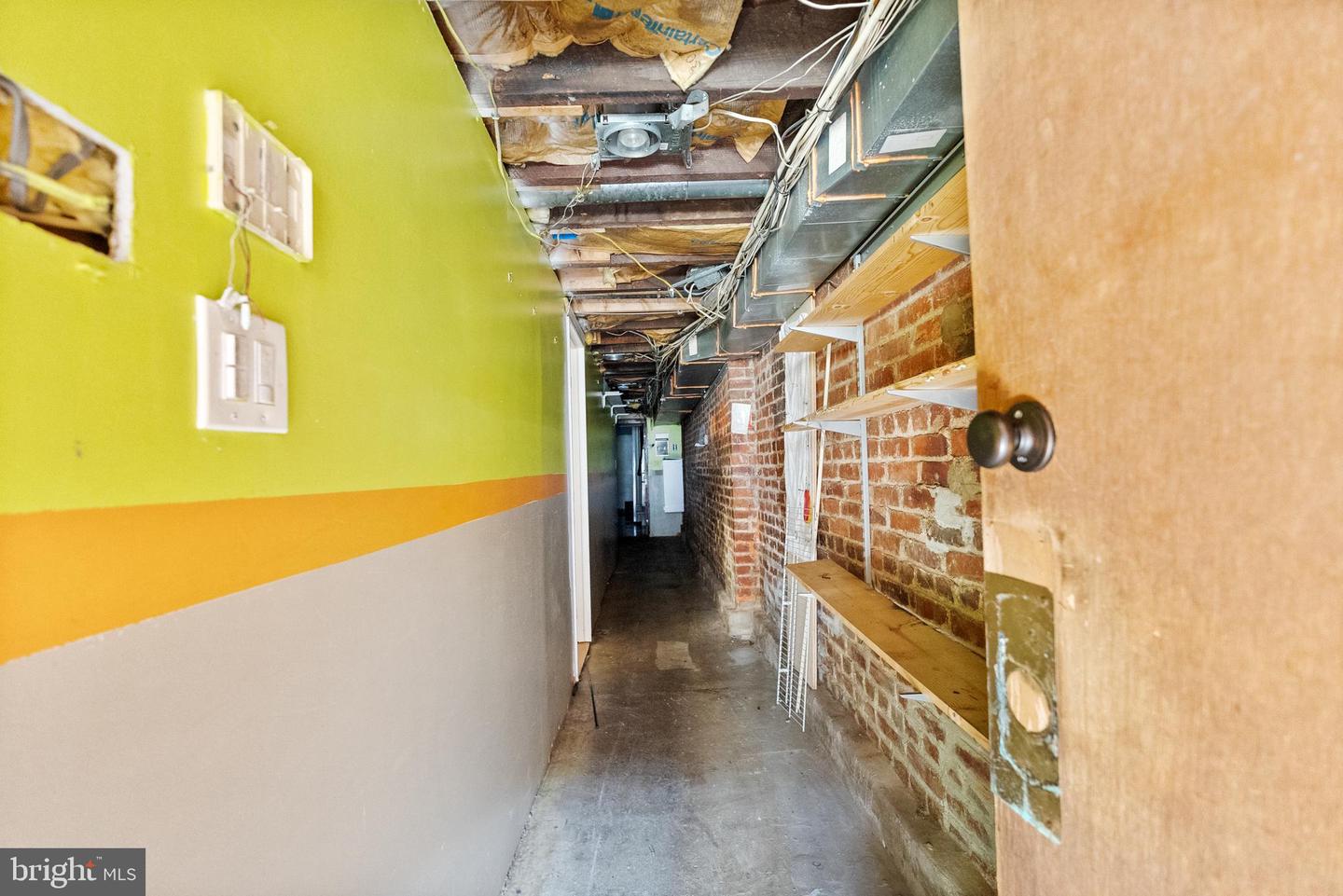 2032 N CAPITOL ST NW, WASHINGTON, District Of Columbia 20002, 9 Bedrooms Bedrooms, ,5 BathroomsBathrooms,Residential,For sale,2032 N CAPITOL ST NW,DCDC2159660 MLS # DCDC2159660