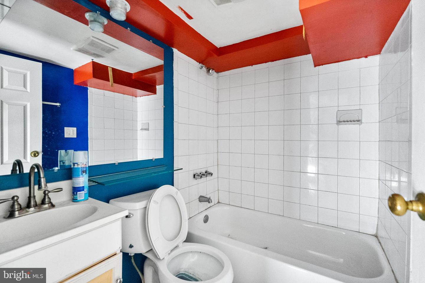 2032 N CAPITOL ST NW, WASHINGTON, District Of Columbia 20002, 9 Bedrooms Bedrooms, ,5 BathroomsBathrooms,Residential,For sale,2032 N CAPITOL ST NW,DCDC2159660 MLS # DCDC2159660