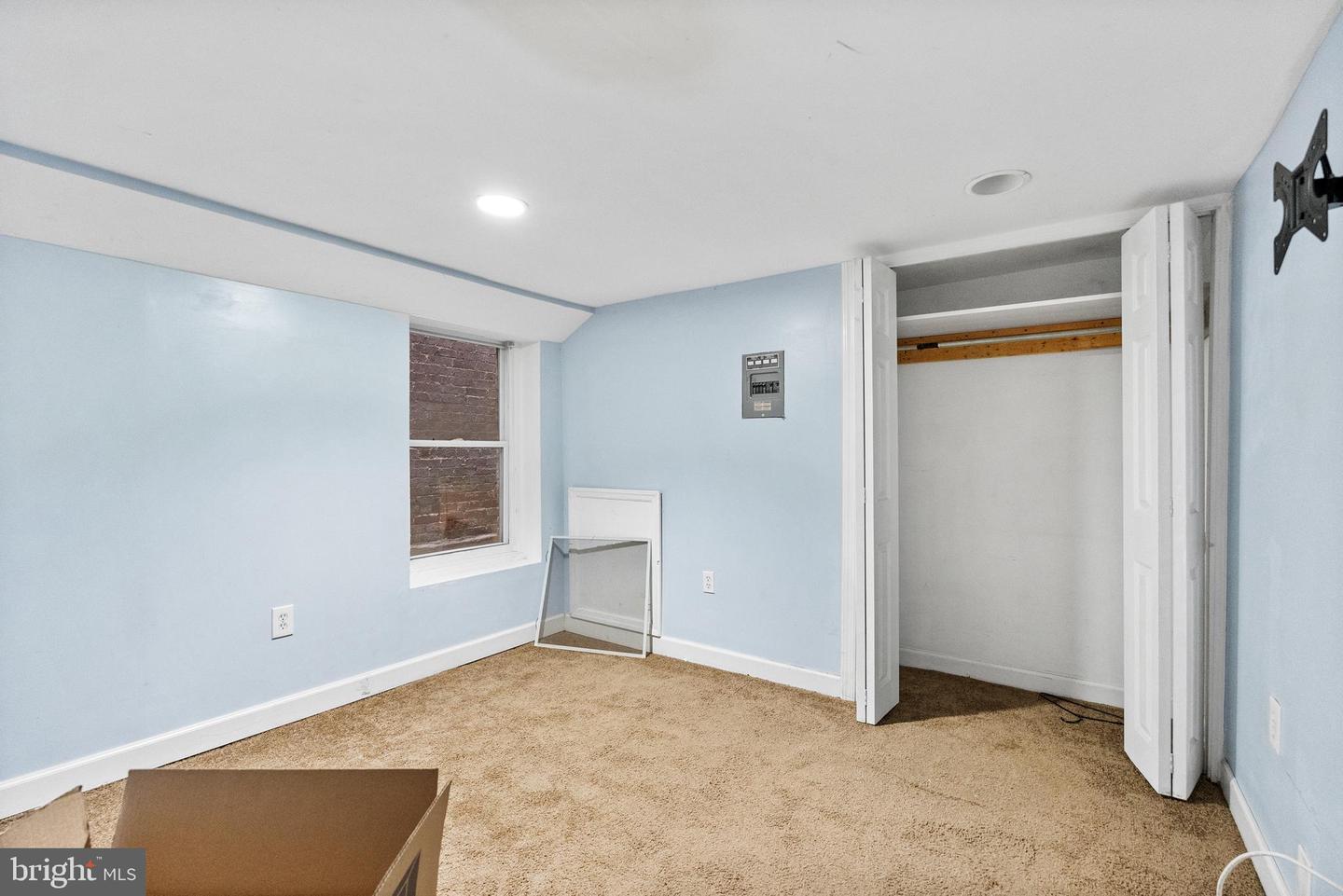 2032 N CAPITOL ST NW, WASHINGTON, District Of Columbia 20002, 9 Bedrooms Bedrooms, ,5 BathroomsBathrooms,Residential,For sale,2032 N CAPITOL ST NW,DCDC2159660 MLS # DCDC2159660