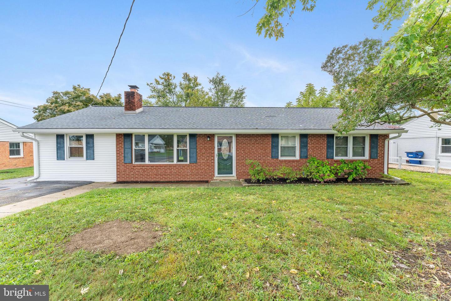 1107 LAUREL ST, WOODBRIDGE, Virginia 22191, 3 Bedrooms Bedrooms, ,2 BathroomsBathrooms,Residential,For sale,1107 LAUREL ST,VAPW2079834 MLS # VAPW2079834