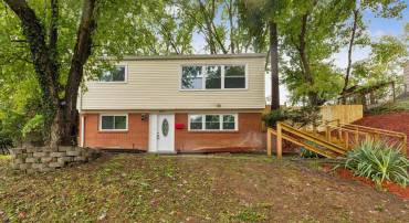 3507 CARSON DR, WOODBRIDGE, Virginia 22193, 4 Bedrooms Bedrooms, ,2 BathroomsBathrooms,Residential,For sale,3507 CARSON DR,VAPW2079946 MLS # VAPW2079946