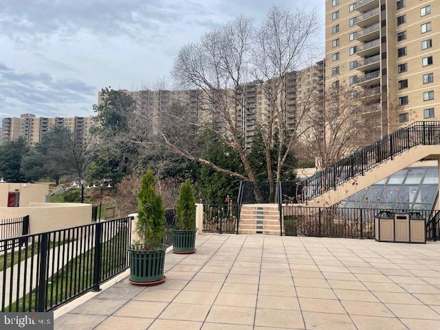 203 YOAKUM PKWY #1821, ALEXANDRIA, Virginia 22304, 2 Bedrooms Bedrooms, ,2 BathroomsBathrooms,Residential,For sale,203 YOAKUM PKWY #1821,VAAX2038208 MLS # VAAX2038208