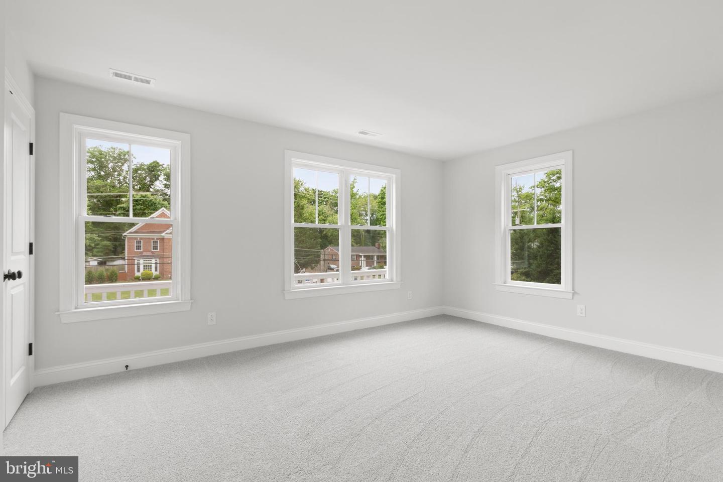 2800 BOSWELL AVE, ALEXANDRIA, Virginia 22306, 5 Bedrooms Bedrooms, ,4 BathroomsBathrooms,Residential,For sale,2800 BOSWELL AVE,VAFX2202830 MLS # VAFX2202830