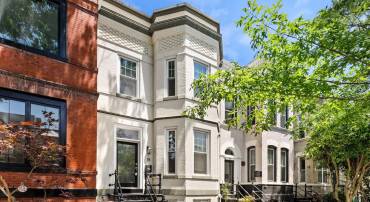 18 QUINCY PL NE, WASHINGTON, District Of Columbia 20002, 4 Bedrooms Bedrooms, ,3 BathroomsBathrooms,Residential,For sale,18 QUINCY PL NE,DCDC2160412 MLS # DCDC2160412