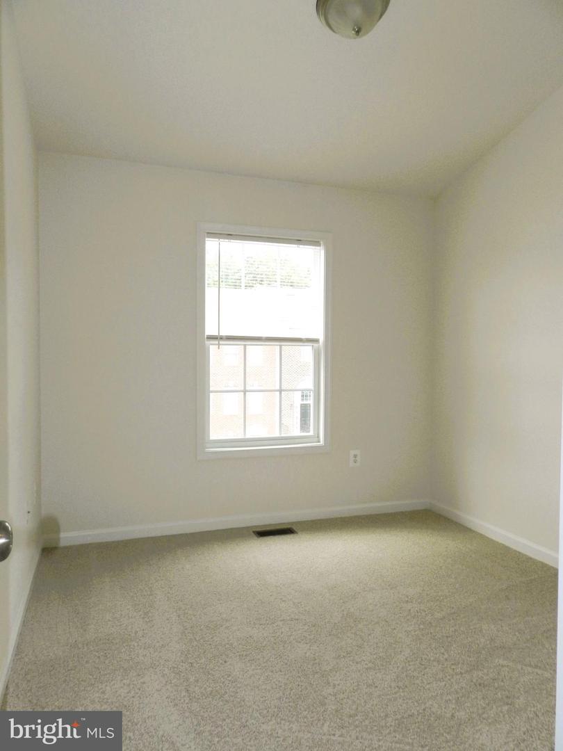 203 DUNDEE PL, FREDERICKSBURG, Virginia 22405, 3 Bedrooms Bedrooms, ,2 BathroomsBathrooms,Residential,For sale,203 DUNDEE PL,VAST2033040 MLS # VAST2033040