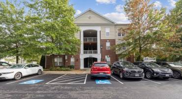 22655-1600 BLUE ELDER TER #201, BRAMBLETON, Virginia 20148, 1 Bedroom Bedrooms, ,1 BathroomBathrooms,Residential,For sale,22655-1600 BLUE ELDER TER #201,VALO2080382 MLS # VALO2080382