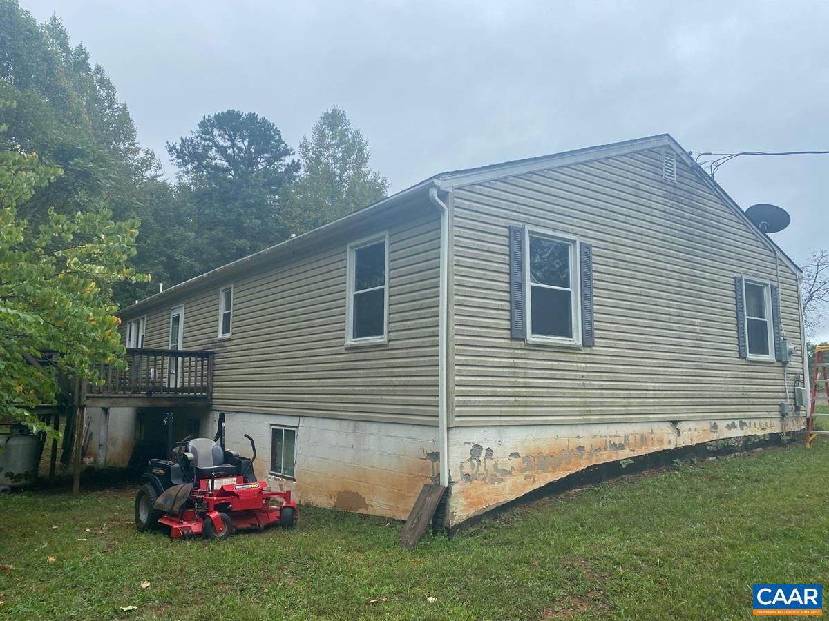 476 ROLLING RD S, SCOTTSVILLE, Virginia 24590, 3 Bedrooms Bedrooms, ,2 BathroomsBathrooms,Residential,For sale,476 ROLLING RD S,656995 MLS # 656995